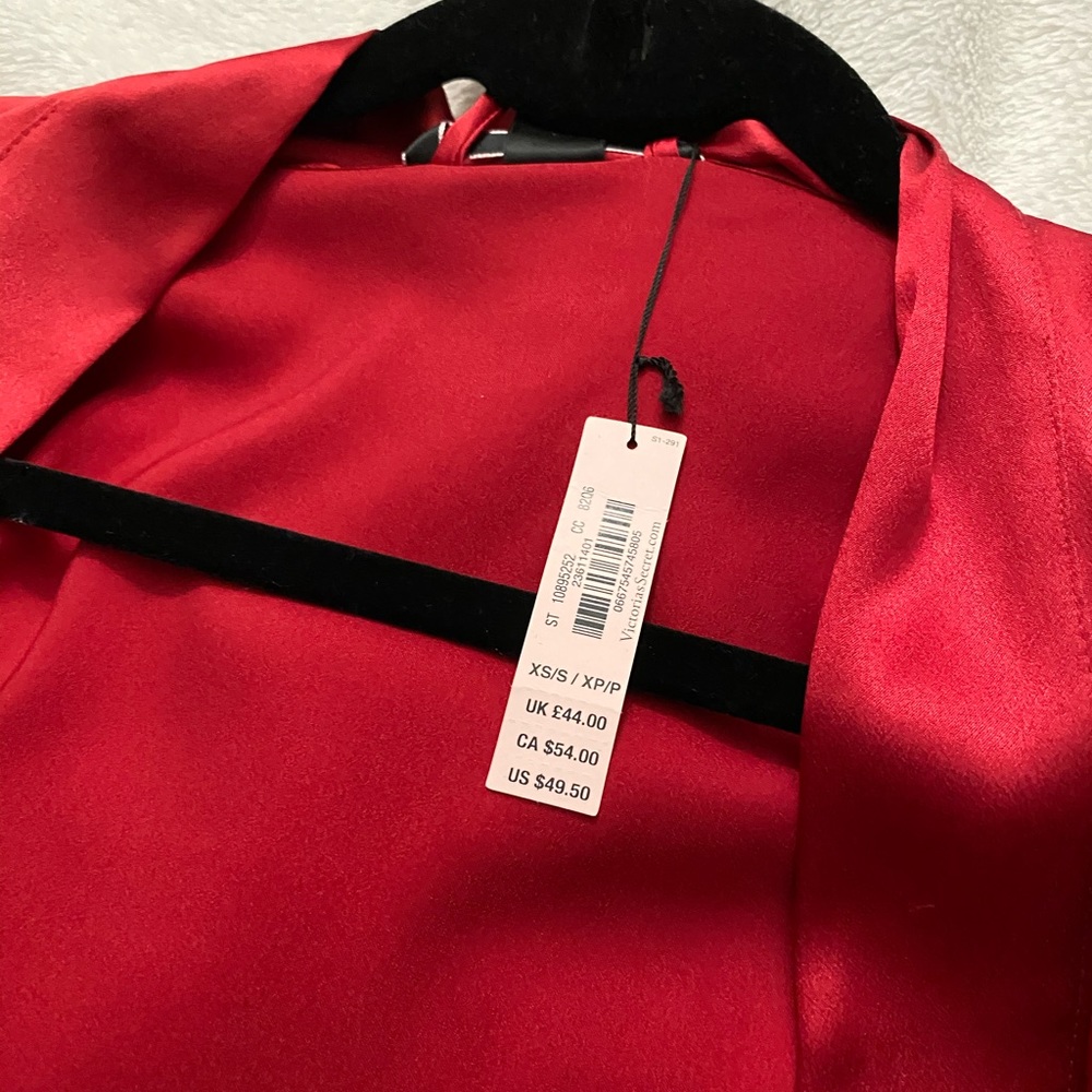 Victoria’s Secret Robe Set - Picture 3 of 4